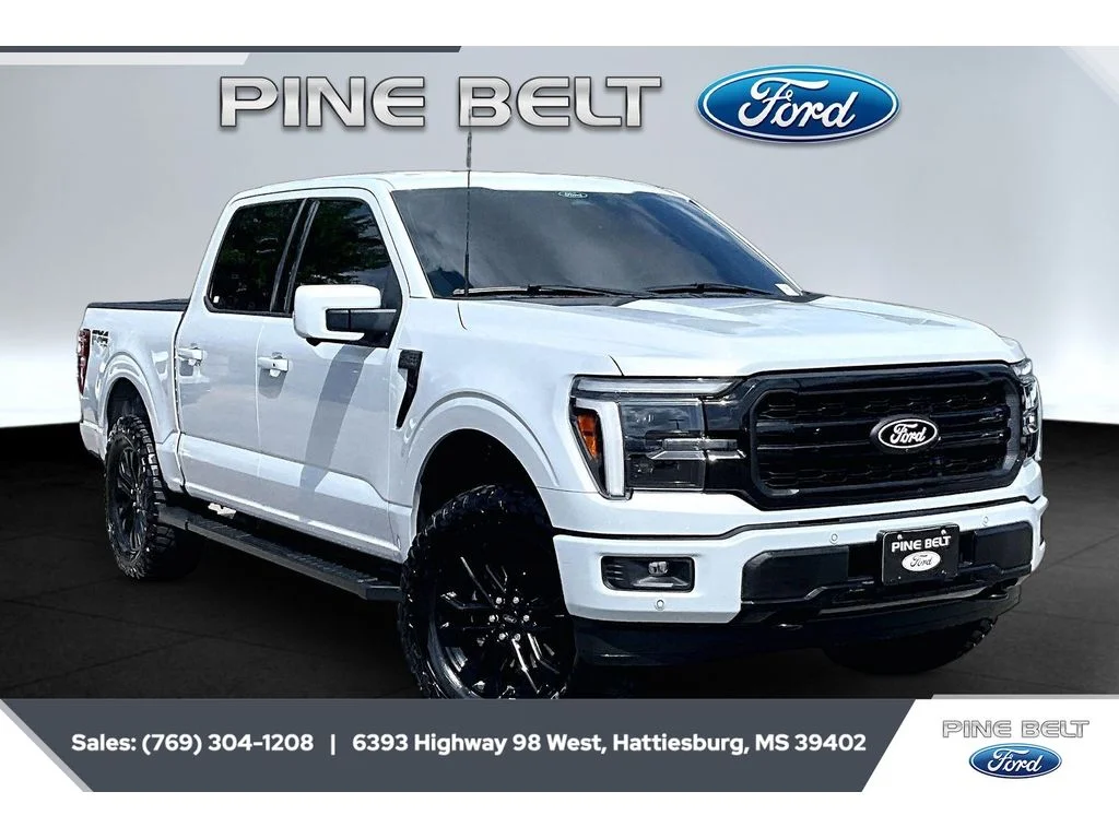 Used 2025 Space White Metallic Ford LARIAT image 1