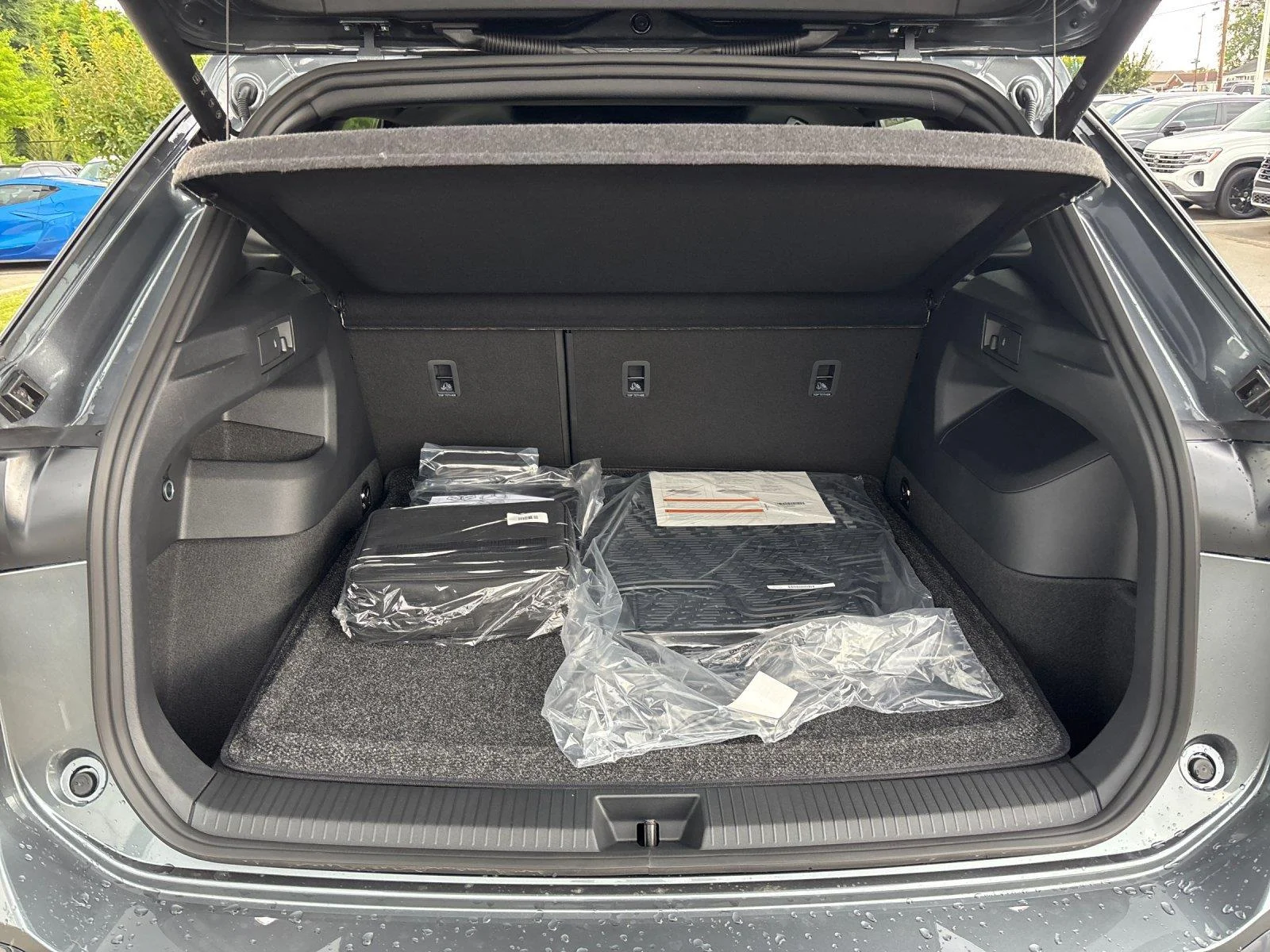 New 2026 platinum gray metallic Volkswagen SE R-Line Black image 35