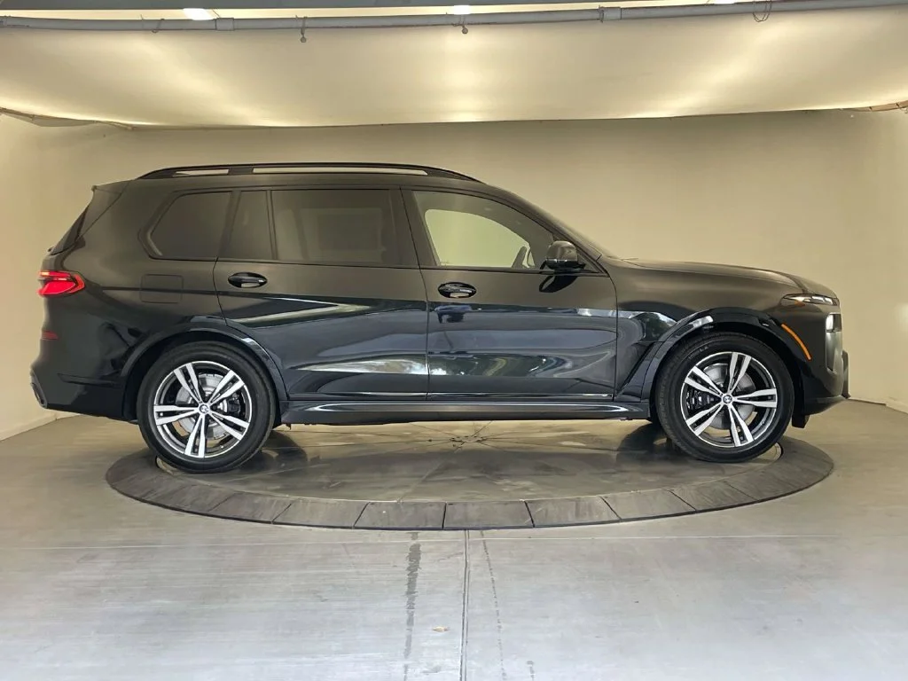 New 2027 Black BMW xDrive40i image 6