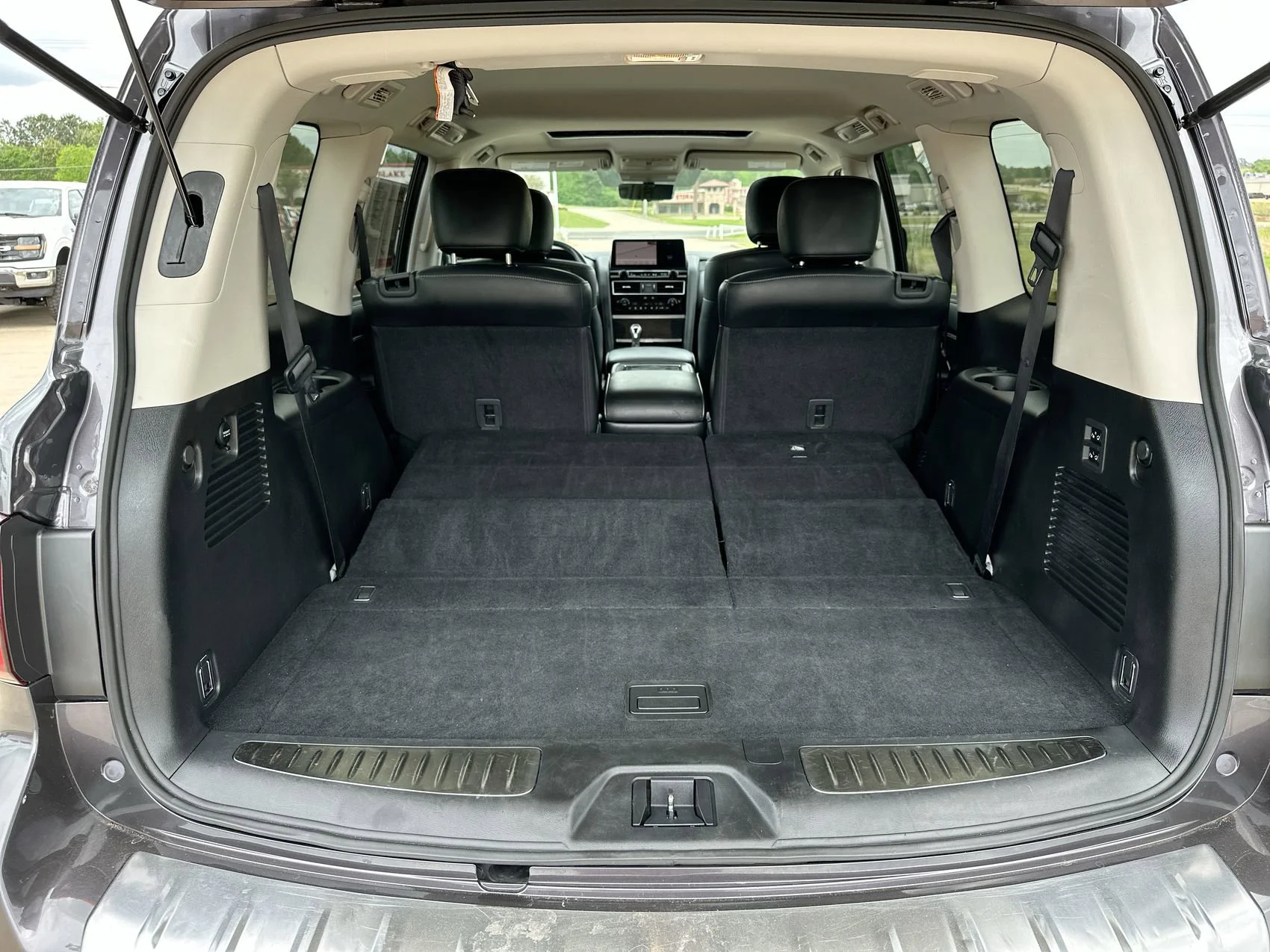 Used 2024 Anthracite Gray INFINITI LUXE image 26