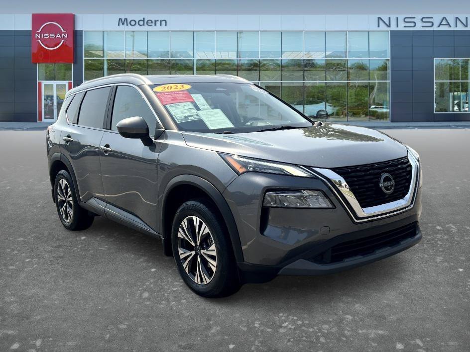 Certified Used 2023 Gun Metallic Nissan SV image 3