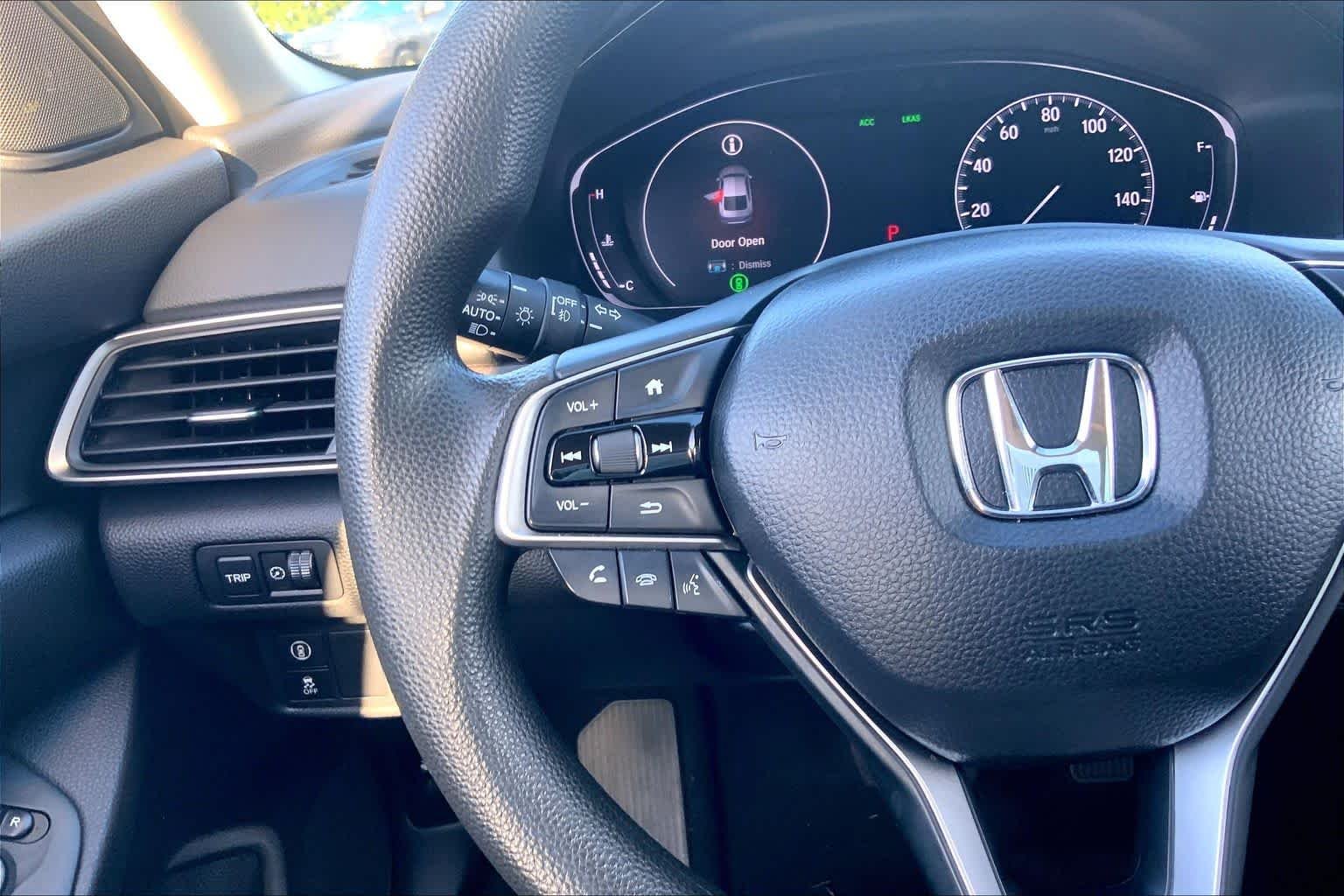 Used 2018 Platinum White Pearl Honda EX 1.5T image 22