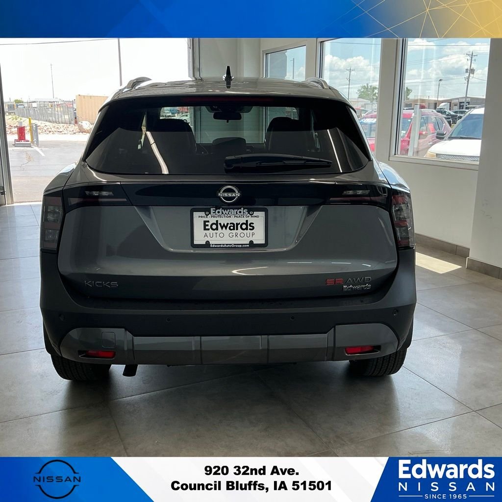 Used 2026 Gray Nissan SR image 7