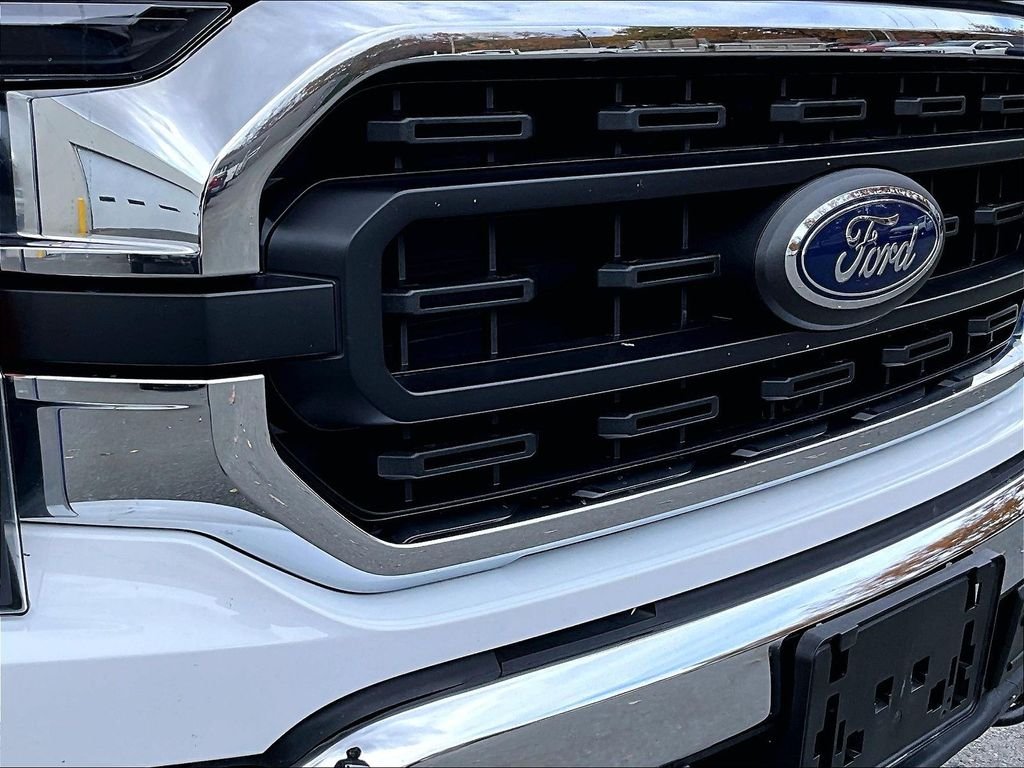 Used 2023 Oxford White Ford XLT image 30