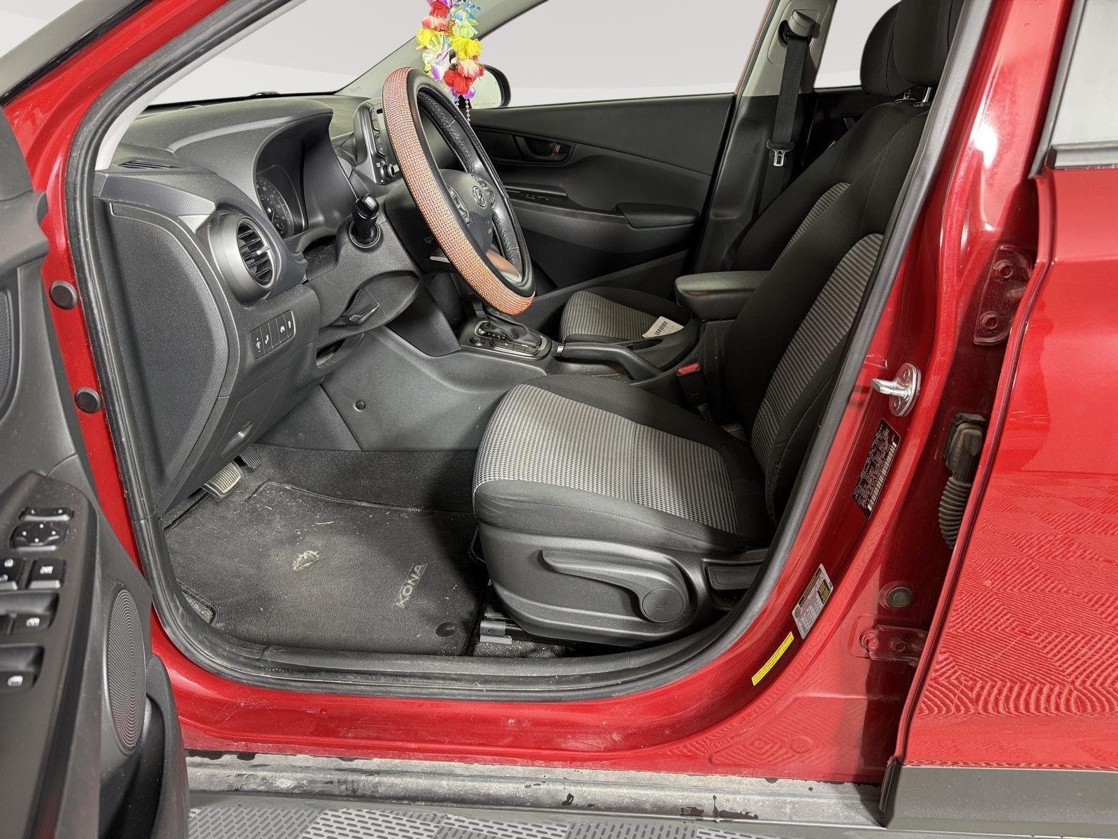 Used 2021 Pulse Red w/Black Roof Hyundai SEL image 5