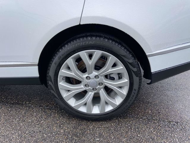Used 2019 Fuji White Land Rover 5.0L V8 Supercharged image 7