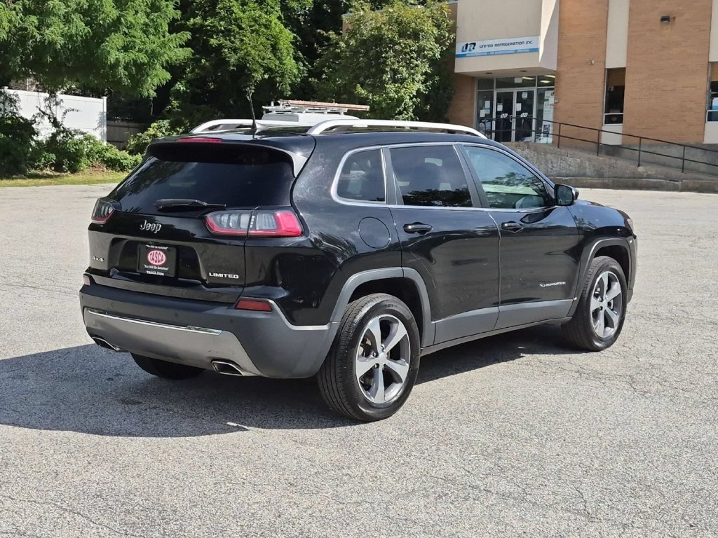 Used 2019 Black Jeep Limited image 3