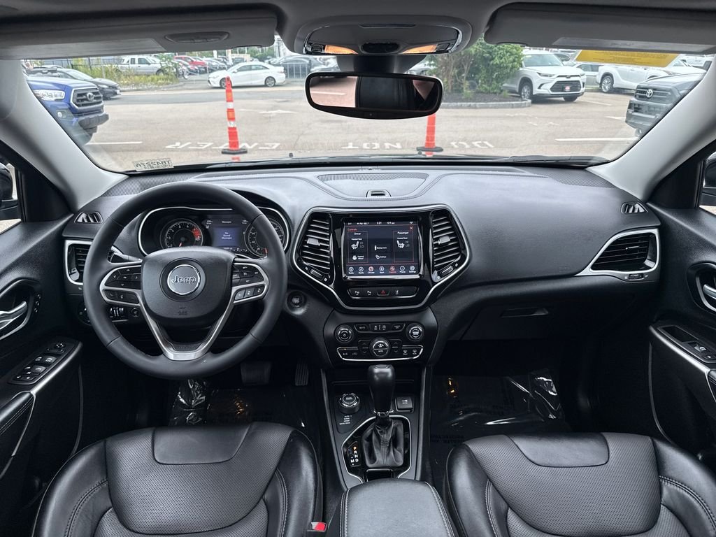 Used 2022 Black Jeep Limited image 10