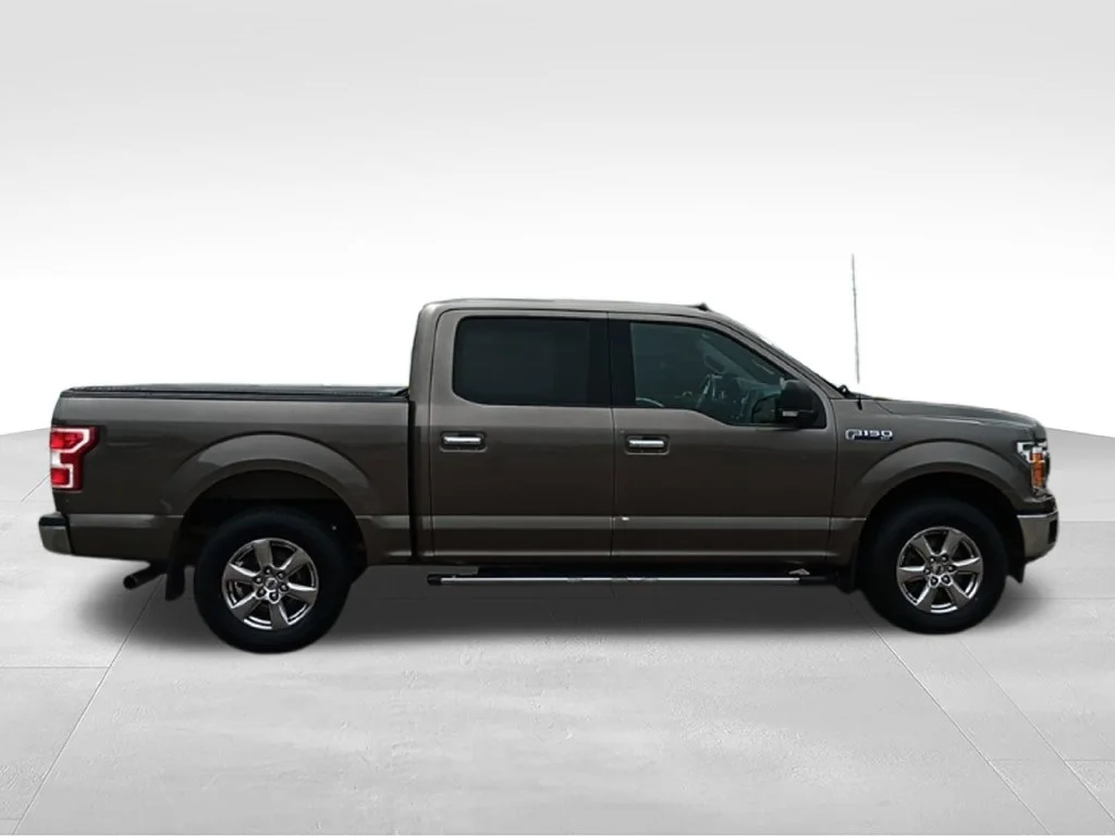 Used 2020 Stone Gray Metallic Ford XLT image 8