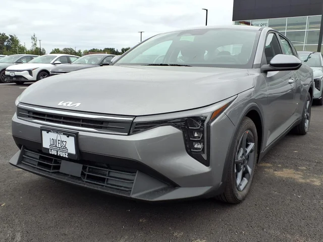 2026 Kia K4 LXS