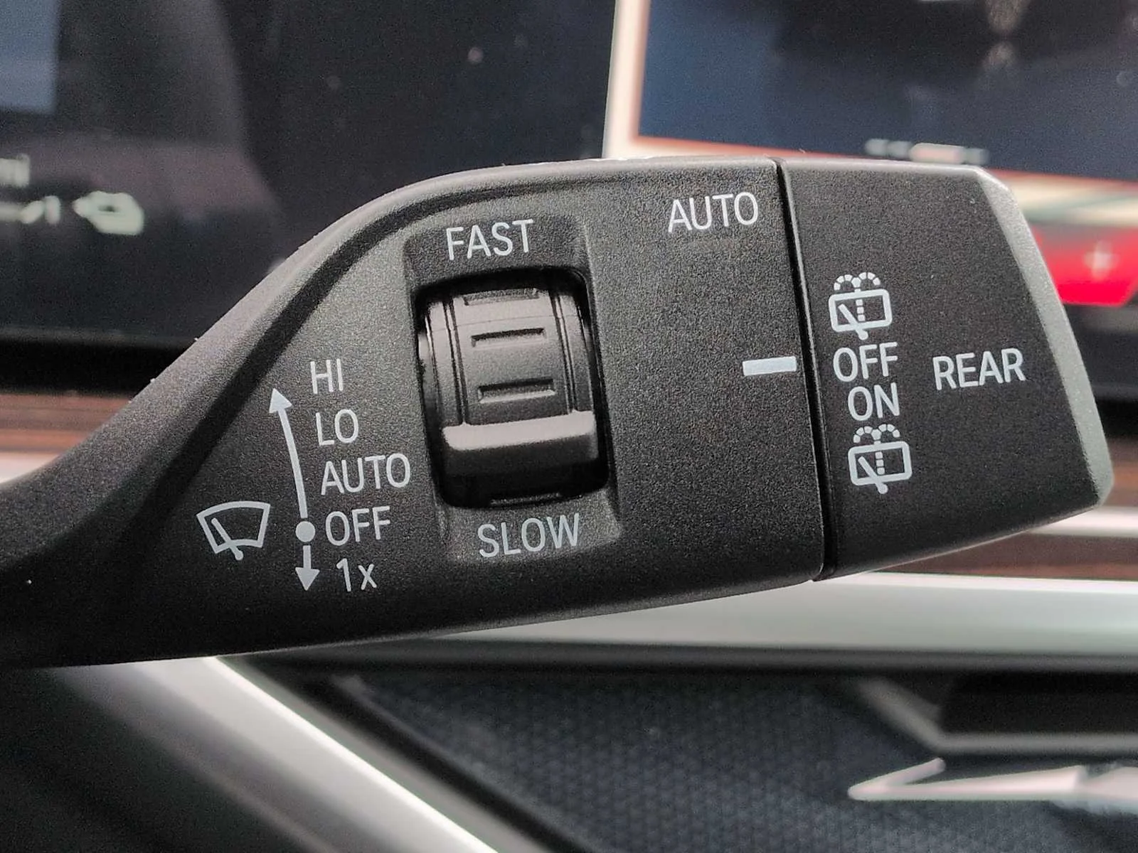 New 2026 Skyscraper Grey Metallic BMW xDrive50e image 27
