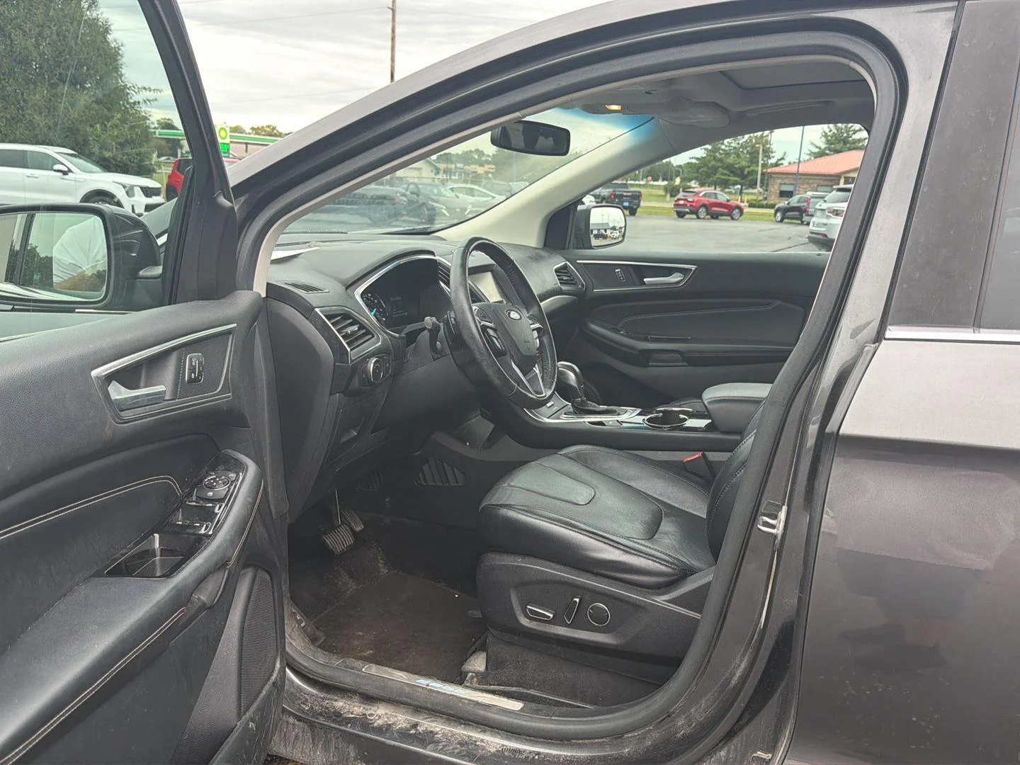 Used 2015 Magnetic Metallic FORD Titanium image 9