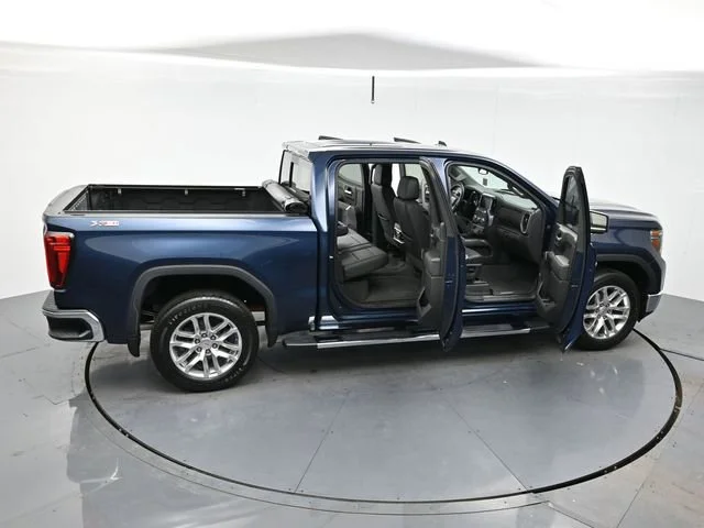 Used 2021 PACIFIC BLUE METALLIC GMC SLT image 43