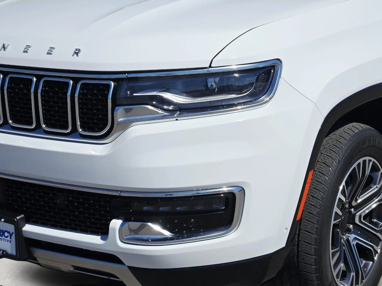 Used 2024 Bright White Clearcoat Jeep Series II image 10
