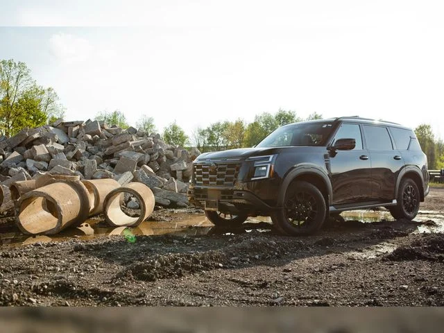 2025 Nissan Armada PRO-4X - Photo 8