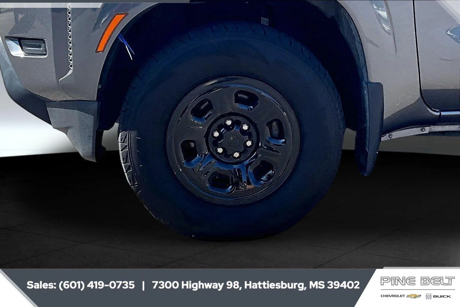 Used 2022 Gun Metallic Nissan S image 8