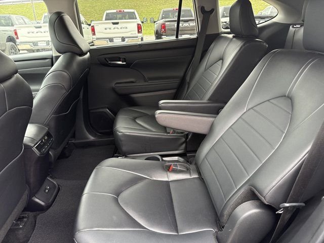 2024 Toyota Highlander XLE - Photo 15