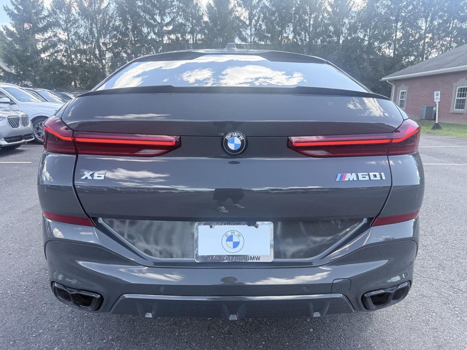 Used 2024 Dravit Grey Metallic BMW M60i image 7