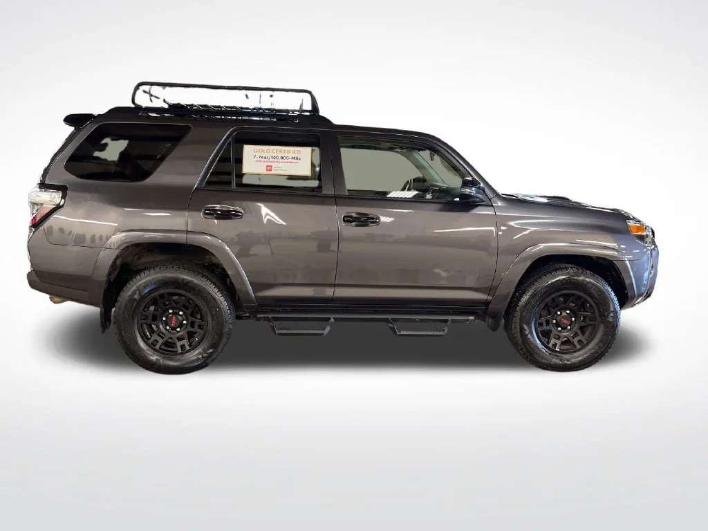 Used 2021 Gray Toyota Venture image 6