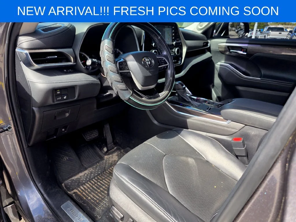 Used 2022 Gray Toyota Limited image 7