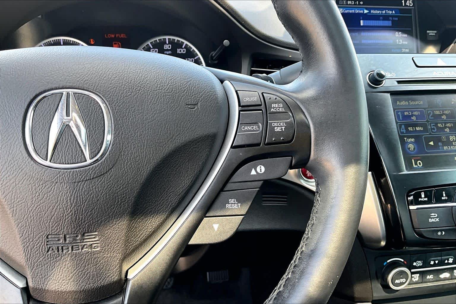 Used 2016 Crystal Black Pearl Acura w/Premium Pkg image 25
