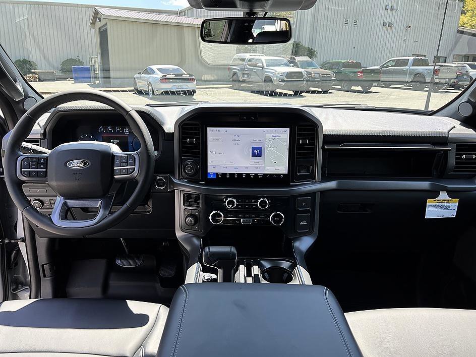 New 2026 Avalanche Ford XLT image 13