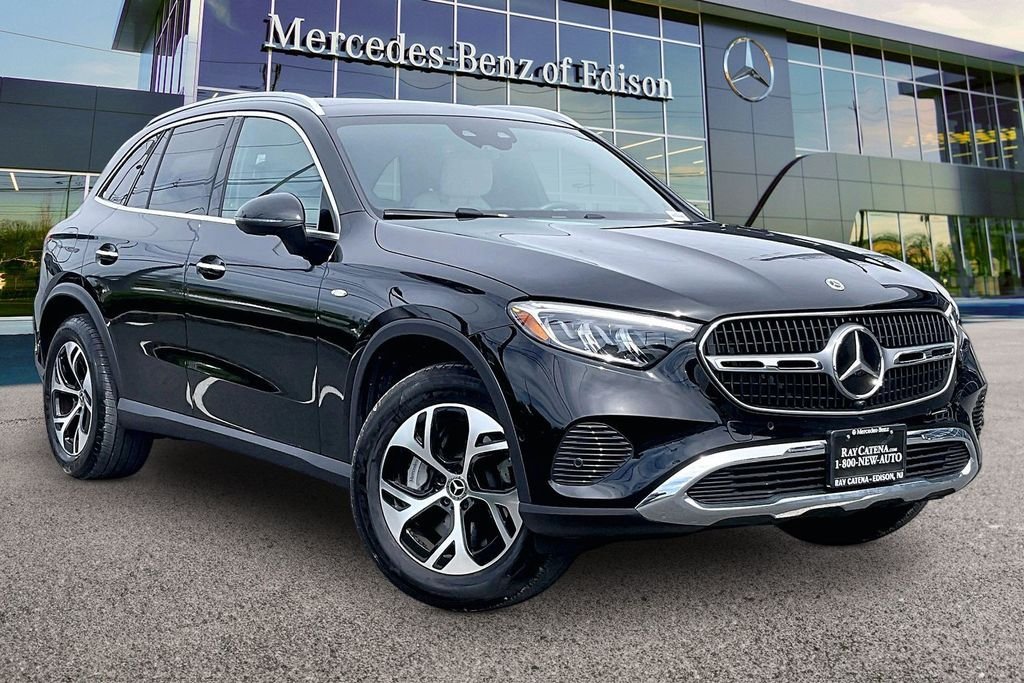 2025 Mercedes-Benz GLC GLC 350e 4MATIC's photo