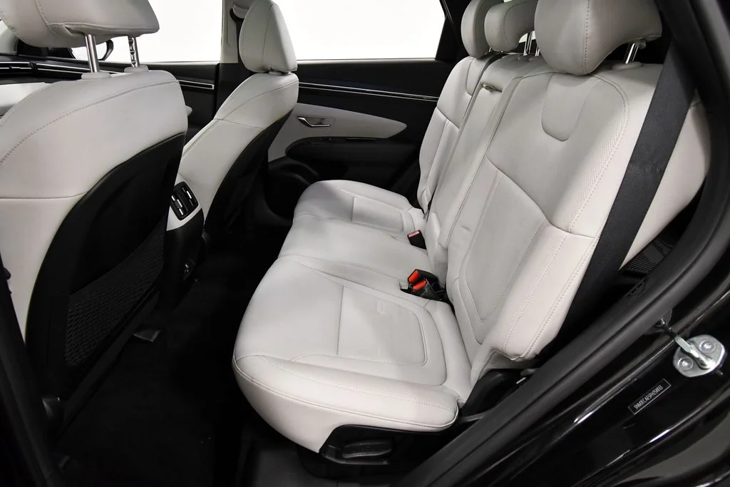 Used 2023 Black Hyundai Limited image 15
