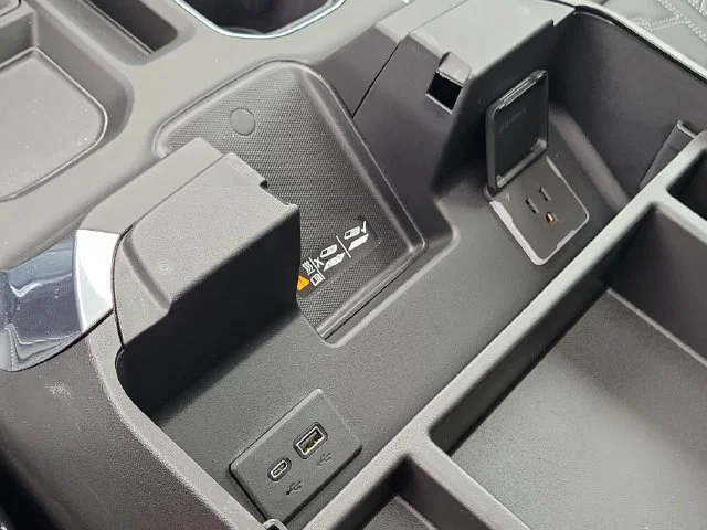 2025 Chevrolet Silverado 1500 RST - Photo 32