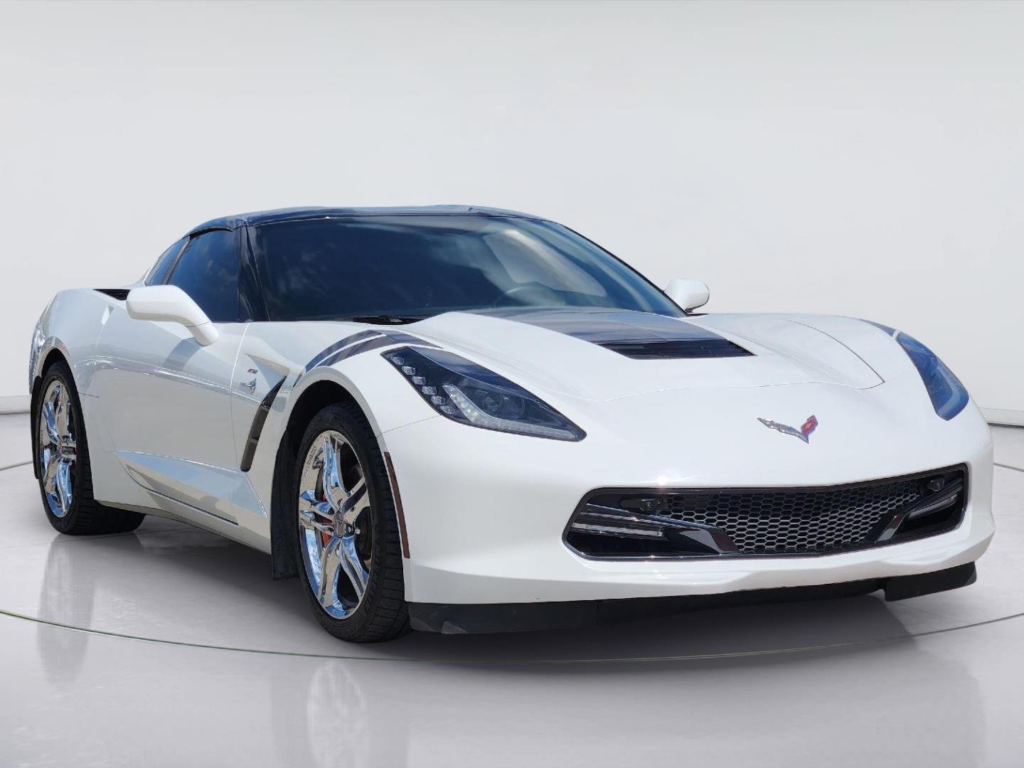 2016 Chevrolet Corvette Stingray photo 3 of 32