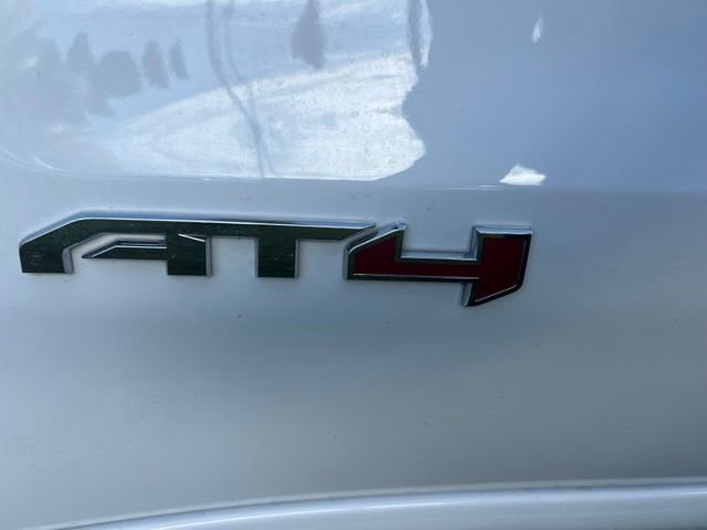 Used 2023 White GMC AT4 image 7