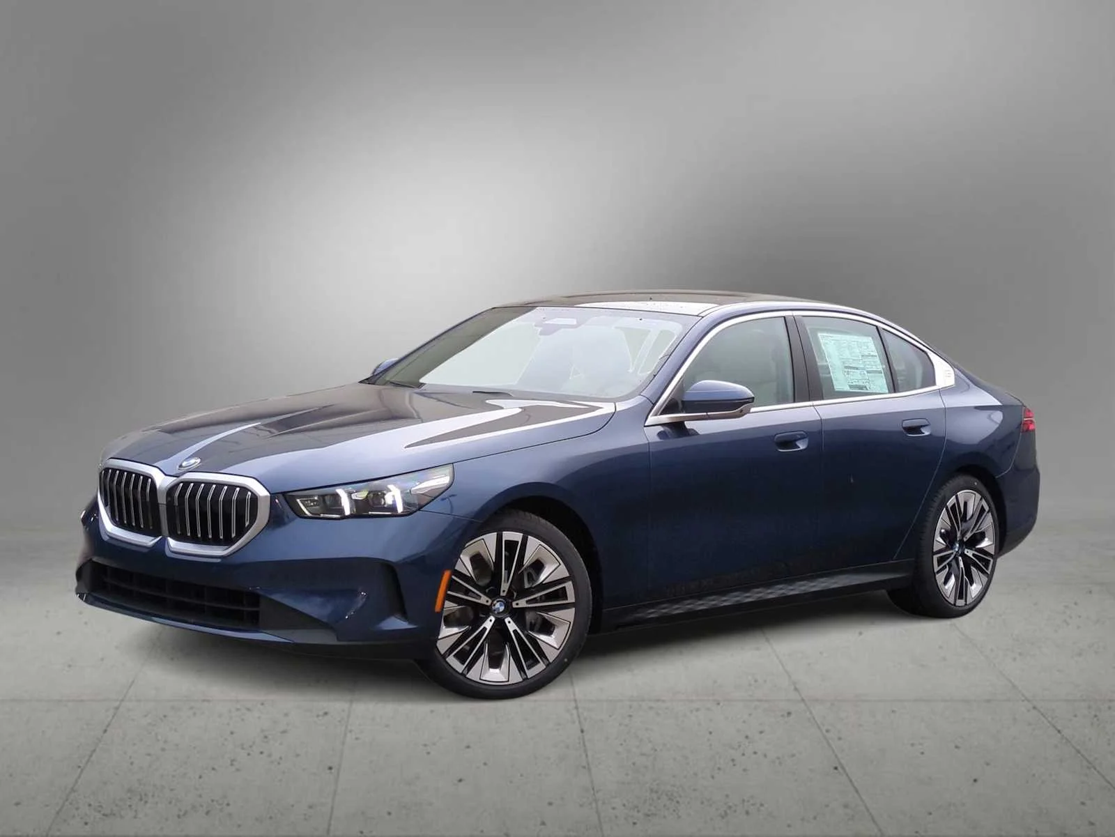 2026 BMW 5 Series 540i xDrive Sedan's photo