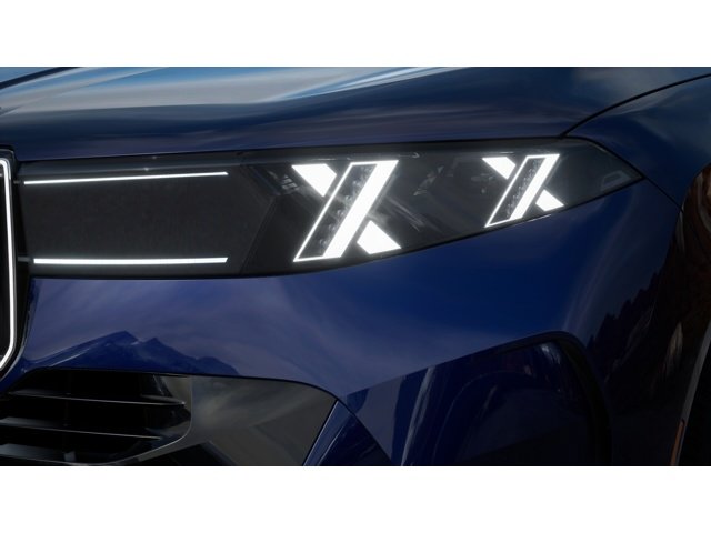 New 2027 Tanzanite Blue II Metallic BMW 40 xDrive image 6