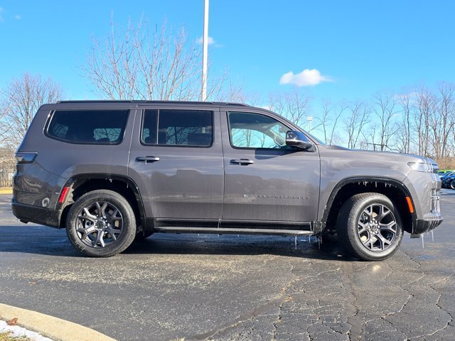 New 2026 Baltic-Gray Metallic Clear-Coat Exterior Paint Jeep Limited Altitude image 33
