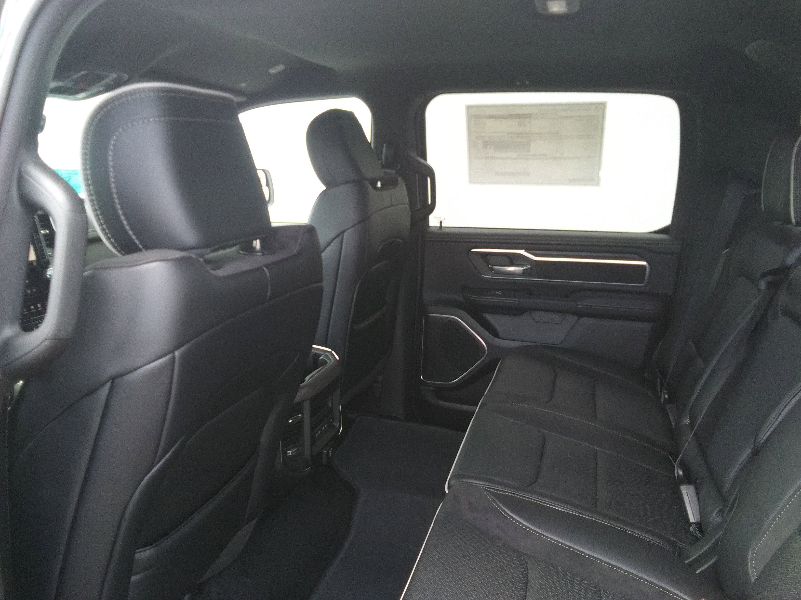 New 2026 Granite Crystal Metallic Clear-Coat Exterior Paint RAM Laramie image 9