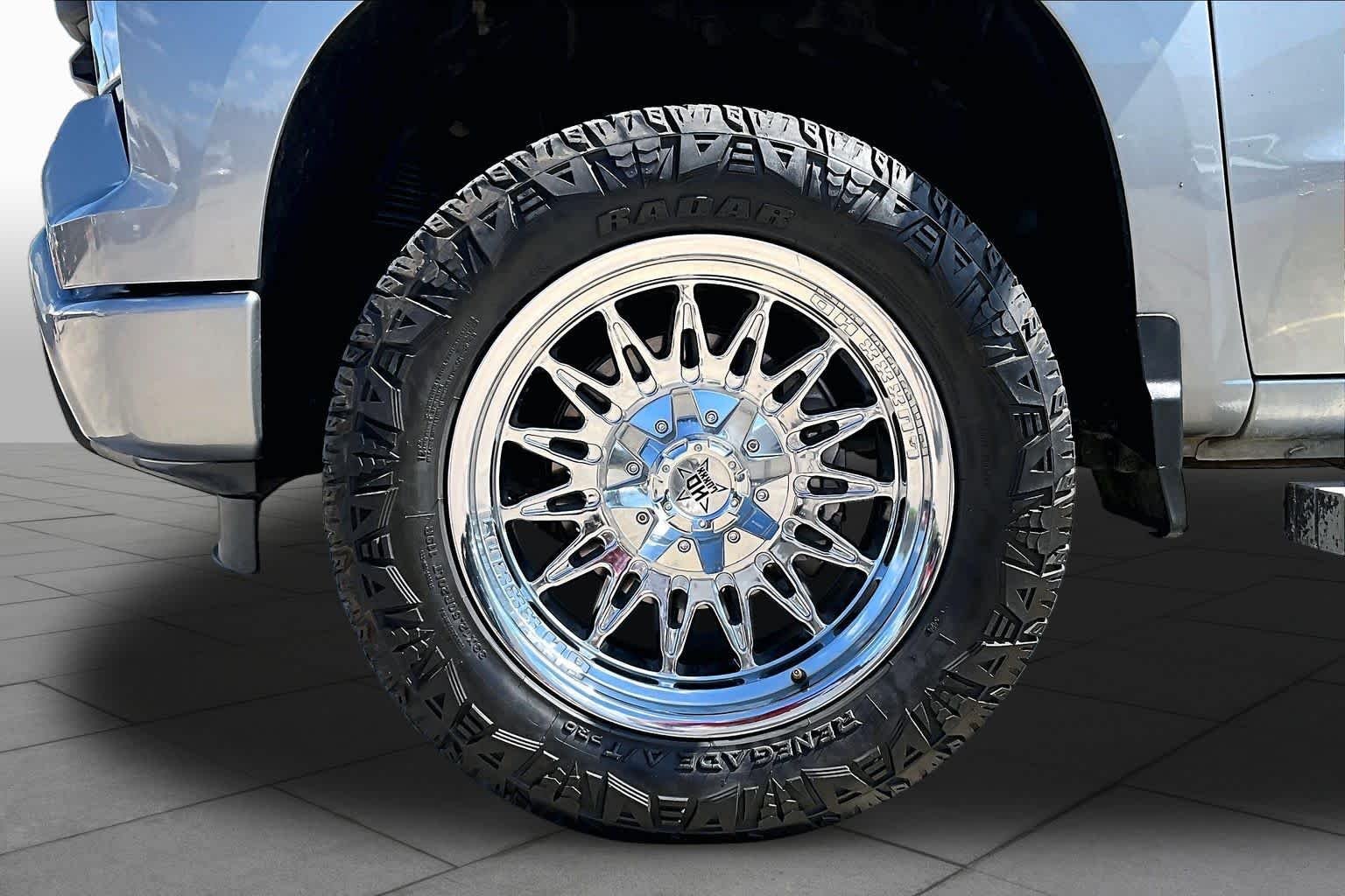Used 2024 Sterling Gray Metallic Chevrolet Custom image 11