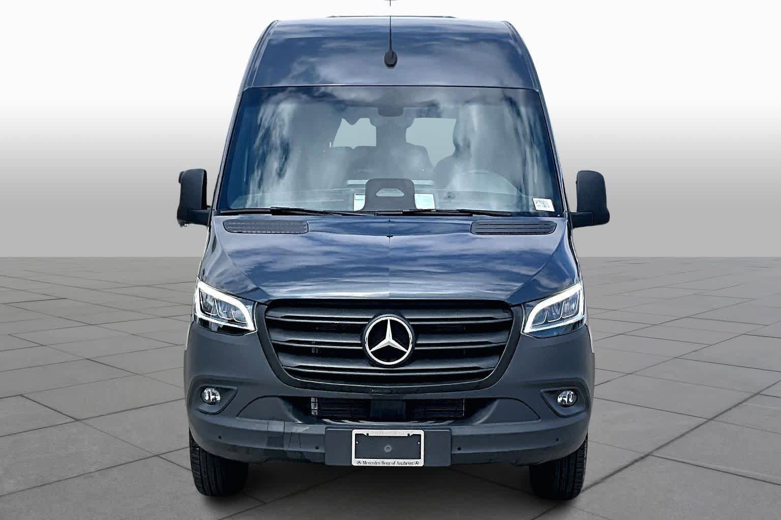 2025 Mercedes-Benz Sprinter Passenger Van Base - Photo 38