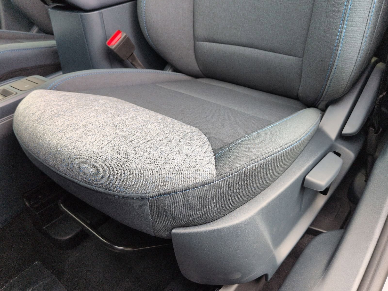 2025 Ford Maverick XLT - Photo 18