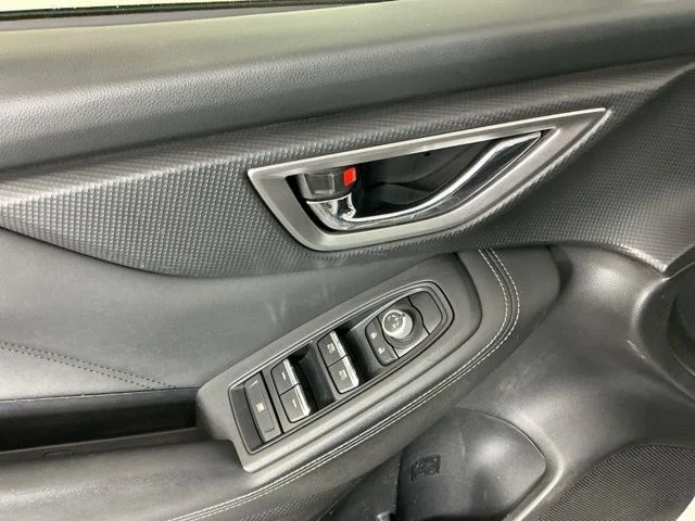 Used 2019 Crystal White Pearl Subaru Limited image 13