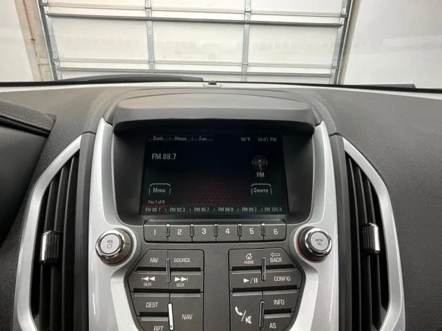 Used 2016 White GMC SLE-2 image 10