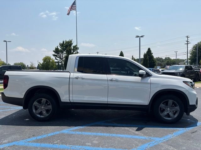 Certified Used 2023 Platinum White Pearl Honda RTL-E image 4