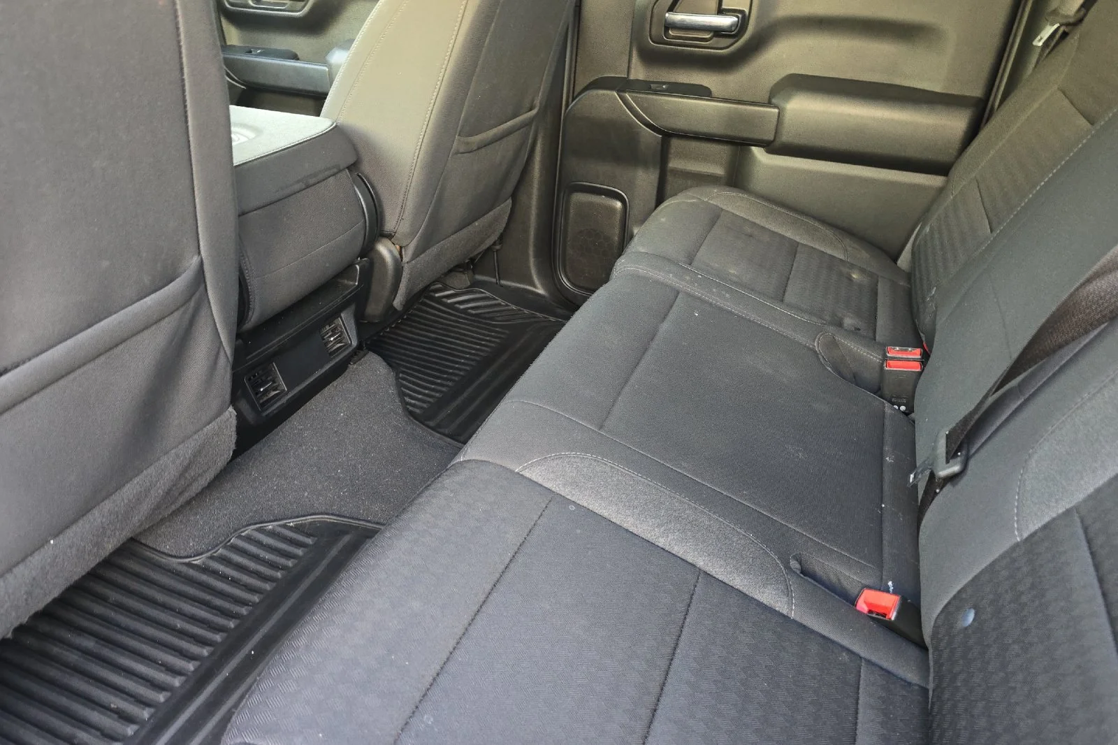 Used 2023 Red Chevrolet Custom image 9