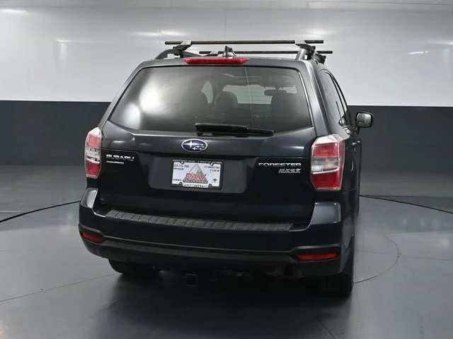 Used 2016 Gray Subaru 2.5i Premium image 6
