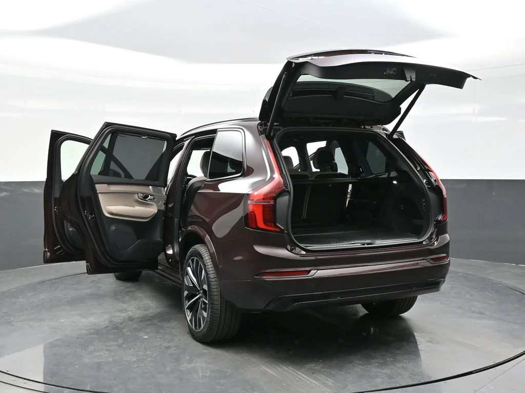 New 2026 Mulberry Red Volvo T8 Ultra image 45