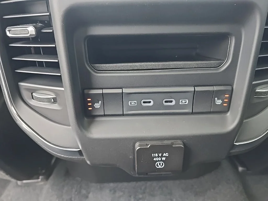 New 2026 Ivory White Tri-Coat Pearl-Coat Exterior Paint RAM Laramie image 24