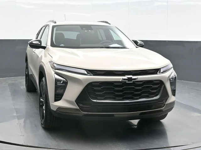 Used 2026 White Chevrolet ACTIV image 6