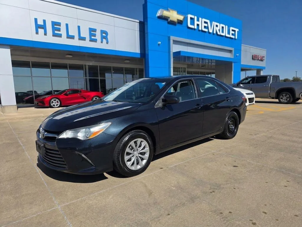 Used 2015 Cosmic Gray Mica Toyota LE image 3
