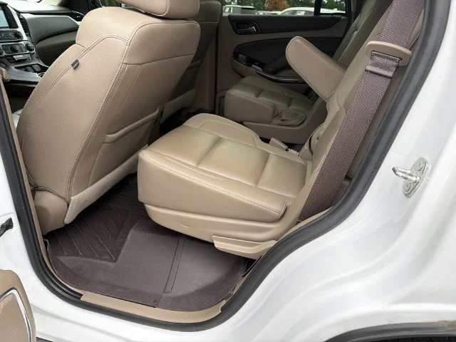 Used 2020 SUMMIT WHITE Chevrolet LT image 21