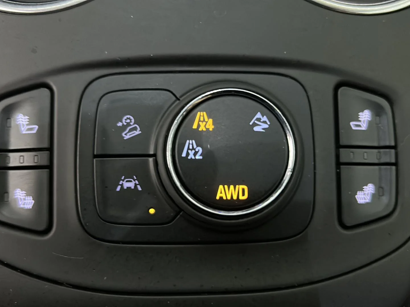 Used 2023 Sterling Metallic GMC SLE image 12