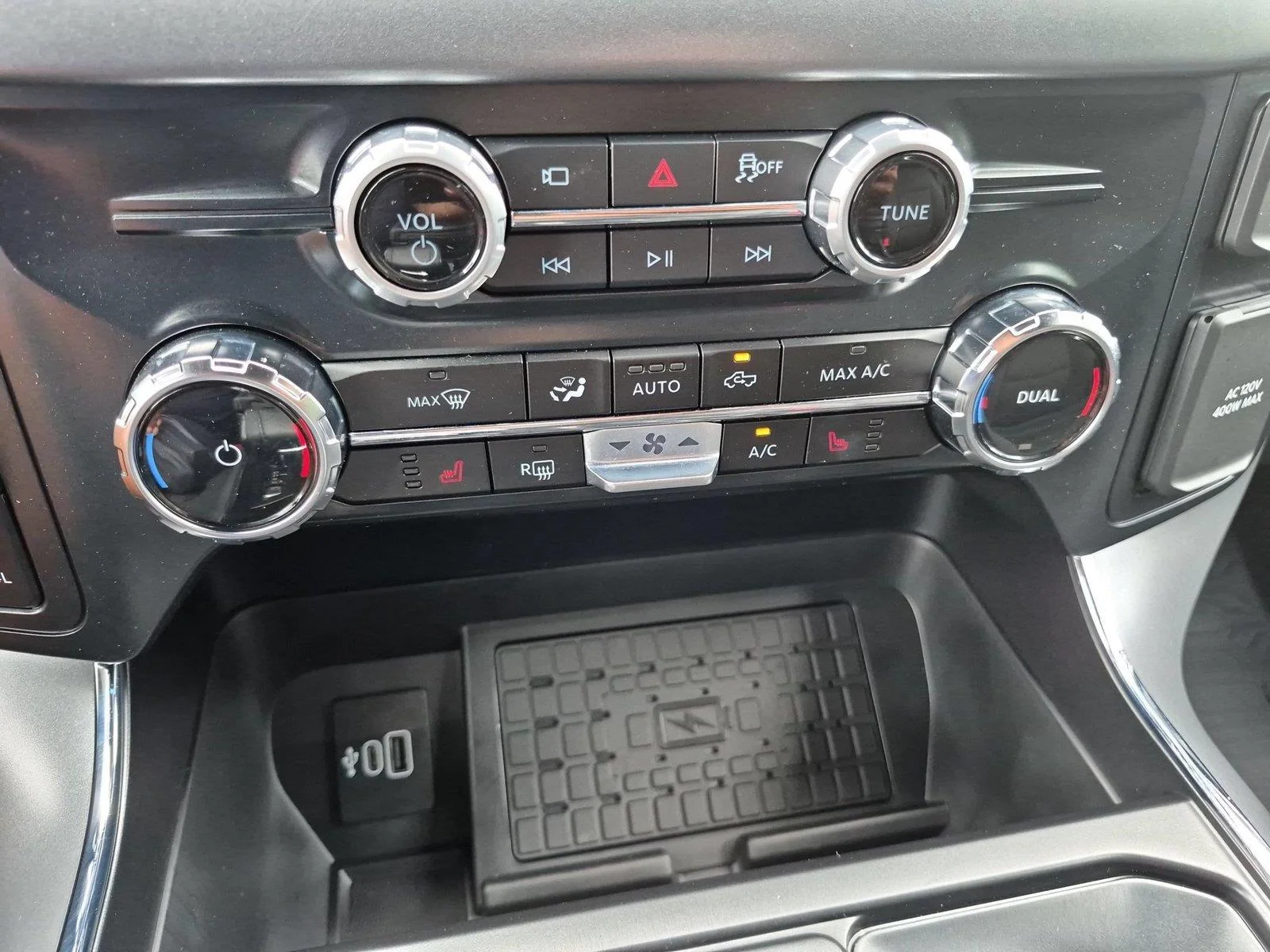 Used 2026 Carbonized Gray Metallic Ford XLT image 27